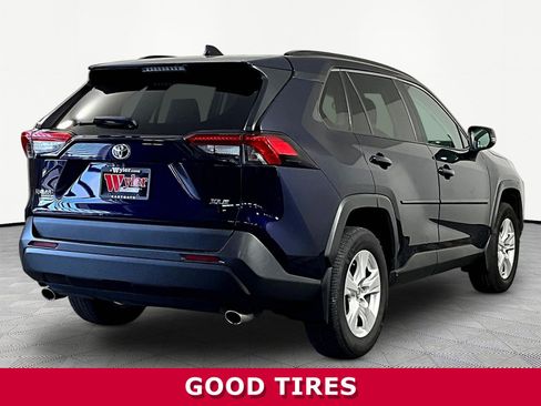 Used 2020 Toyota RAV4 XLE w/ Convenience Package FWD image 6