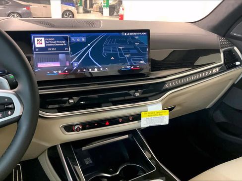 New 2026 BMW X7 xDrive40i w/ M Sport Package image 6