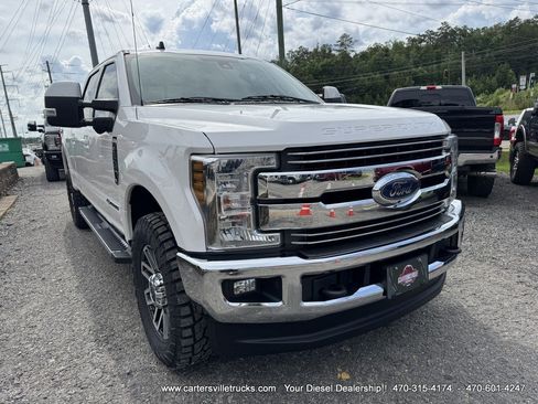 Used 2019 Ford F250 Lariat w/ Lariat Ultimate Package AWD/4WD image 6