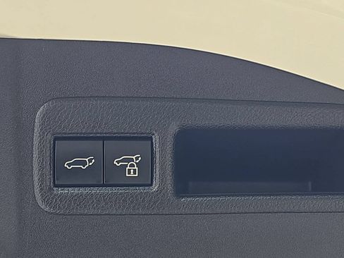 Certified 2023 Subaru Solterra AWD image 16