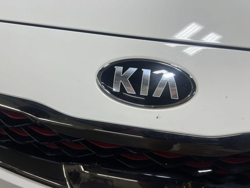 Used 2021 Kia Forte GT-Line image 32