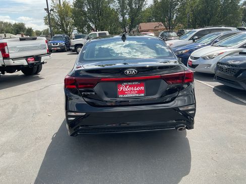 Used 2020 Kia Forte LXS FWD image 8