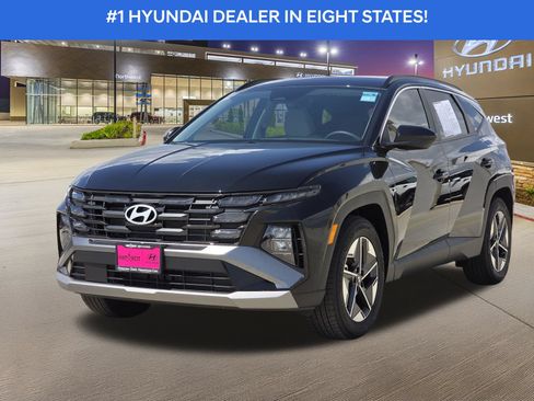 Certified 2026 Hyundai Tucson SEL Plus FWD image 2