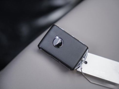 New 2026 Volvo XC60 B5 Plus w/ Protection Package Premier image 46