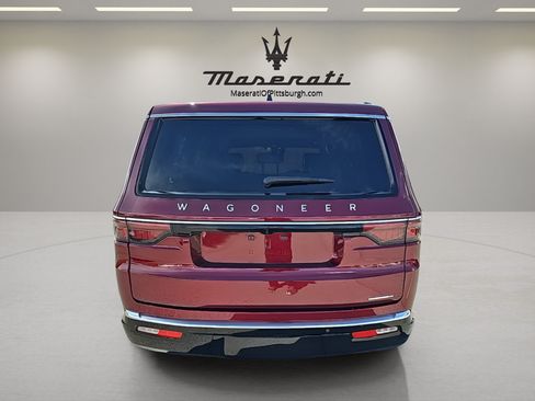 Used 2024 Jeep Wagoneer Series III AWD/4WD image 6