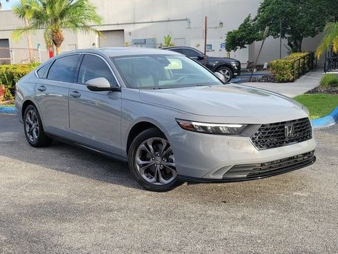 Used 2023 Honda Accord EX-L image 1