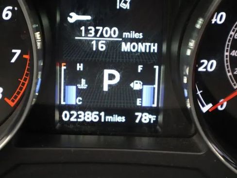 Used 2025 Mitsubishi Outlander Sport LE AWD/4WD image 32