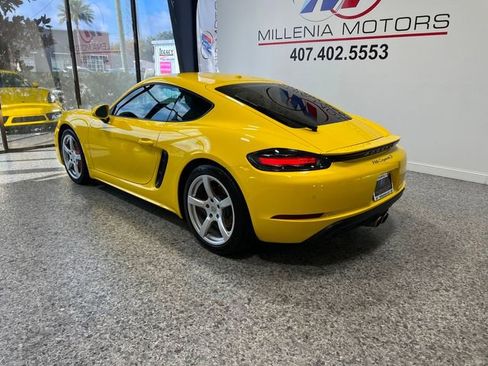 Used 2020 Porsche 718 Cayman S image 5