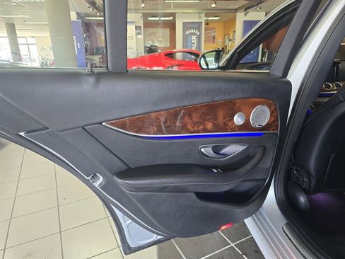 Used 2017 Mercedes-Benz E 300 image 11