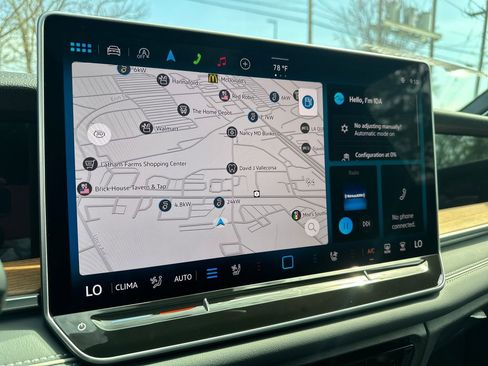 New 2026 Volkswagen Tiguan SEL R-Line image 9