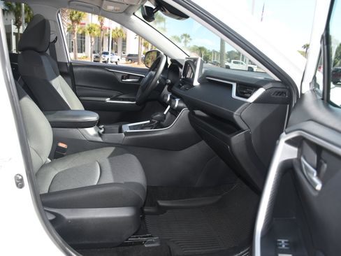 Certified 2023 Toyota RAV4 XLE w/ Convenience Package image 20