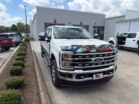 Used 2024 Ford F250 Lariat w/ Chrome Package AWD/4WD image 9
