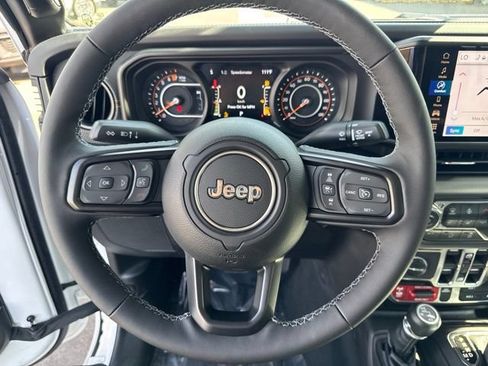 New 2026 Jeep Gladiator Mojave w/ Safety Group AWD/4WD image 12