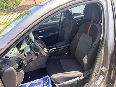 Used 2021 Nissan Sentra SR FWD image 10
