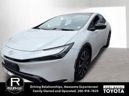 Used 2023 Toyota Prius Prime FWD image 1