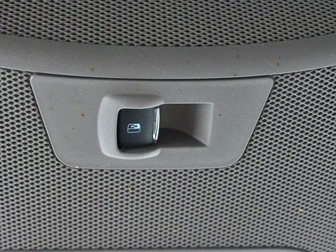 Used 2020 Ford F150 XLT w/ Equipment Group 302A Luxury AWD/4WD image 32