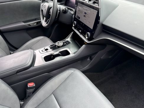Certified 2023 Lexus RZ 450e Premium w/ Technology Package AWD/4WD image 32