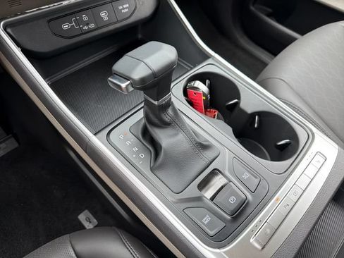 New 2026 Kia Carnival FWD image 15