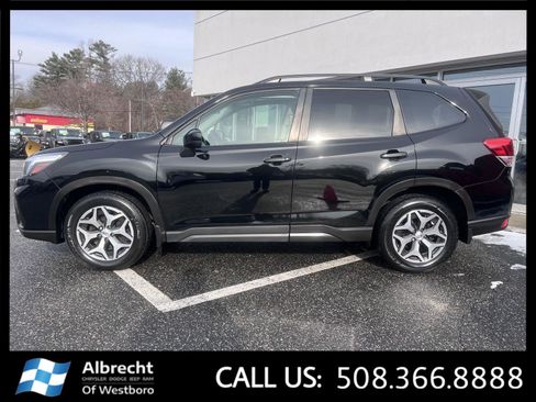 Used 2019 Subaru Forester Premium image 2