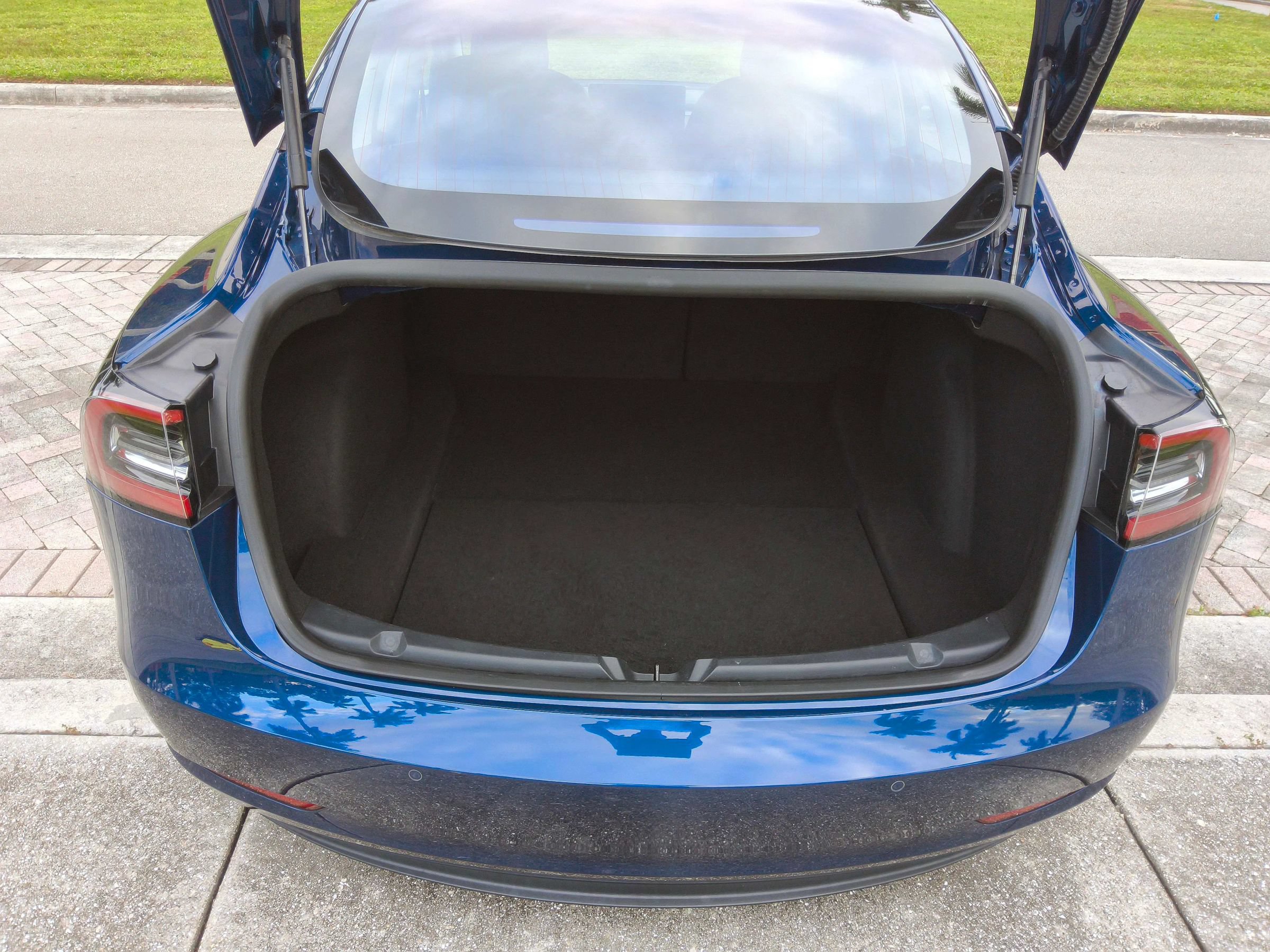 Used 2018 Tesla Model 3 Long Range RWD image 44