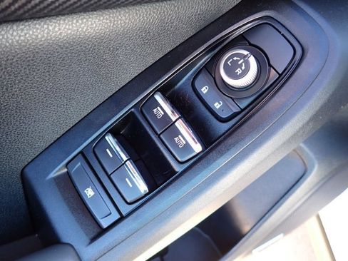 Certified 2025 Subaru Crosstrek 2.5i Limited image 16