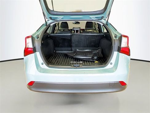 Used 2021 Toyota Prius XLE image 27