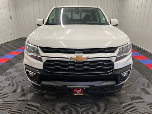 Used 2022 Chevrolet Colorado LT w/ LT Convenience Package AWD/4WD image 9