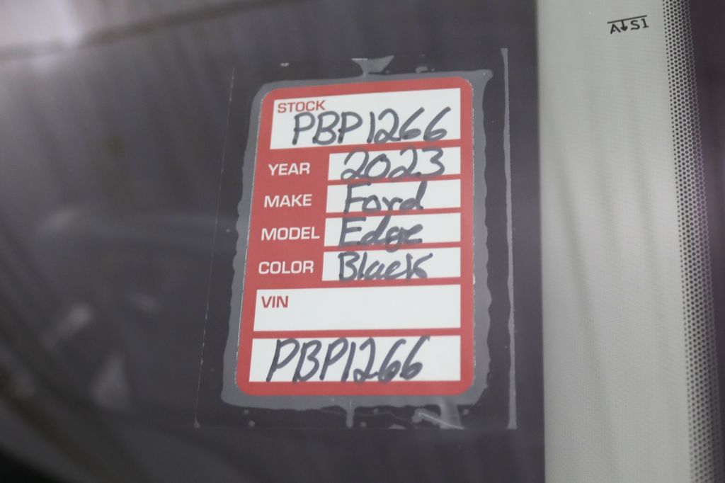 Used 2023 Ford Edge SEL AWD/4WD image 30