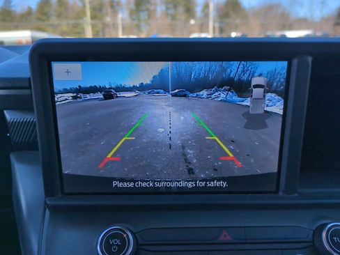 Certified 2024 Ford Maverick Lariat w/ Black Appearance Package image 12