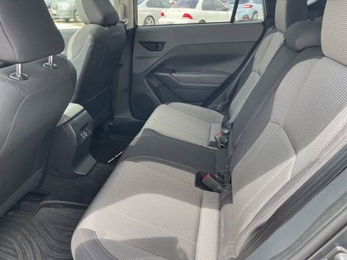 Used 2024 Subaru Crosstrek 2.0i Premium AWD/4WD image 16