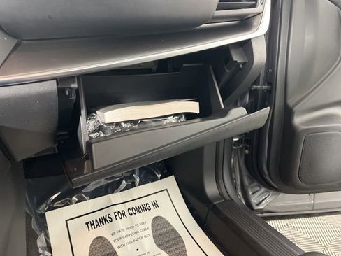 Used 2023 Nissan Rogue SV w/ SV Premium B Package image 39