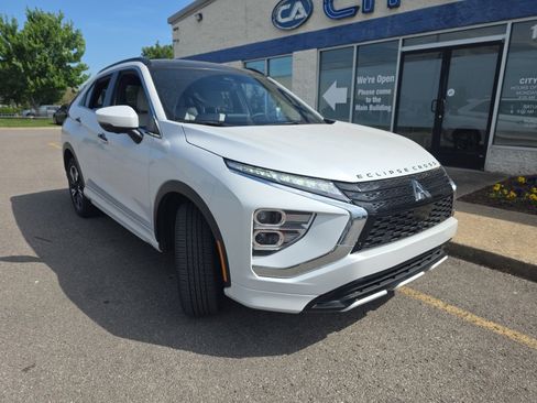 Used 2025 Mitsubishi Eclipse Cross SEL image 2