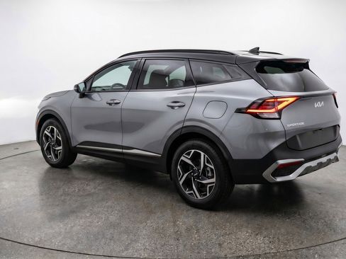 Used 2025 Kia Sportage LX FWD image 6