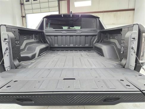 Used 2025 GMC Hummer EV 3X image 45