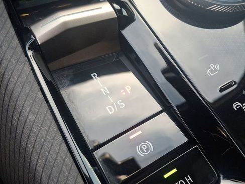 Certified 2025 BMW X3 xDrive30i w/ Convenience Package image 15