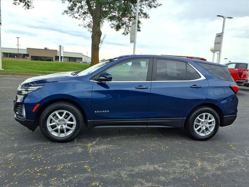 Used 2023 Chevrolet Equinox LT FWD image 4