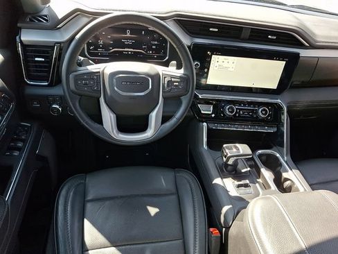 Used 2023 GMC Sierra 1500 Denali w/ Denali Reserve Package AWD/4WD image 11