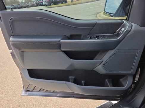 Used 2024 Ford F150 XLT w/ Mobile Office Package image 19