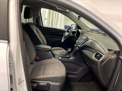 Used 2024 Chevrolet Equinox LT AWD/4WD image 10