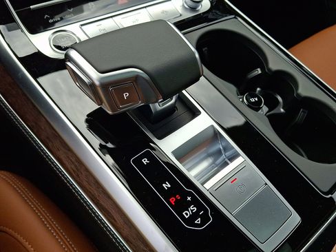 New 2026 Audi Q8 Prestige image 11