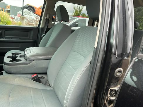 Used 2017 RAM 1500 Express image 17