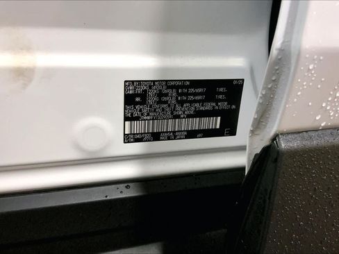 Used 2025 Toyota RAV4 LE AWD/4WD image 37