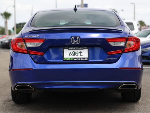 Used 2021 Honda Accord Sport image 11