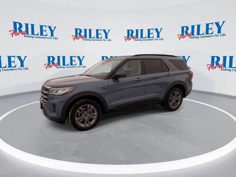 New 2026 Ford Explorer Active w/ Active Comfort Package image 4