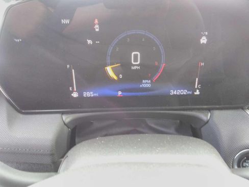 Used 2025 Chevrolet TrailBlazer LT FWD image 4