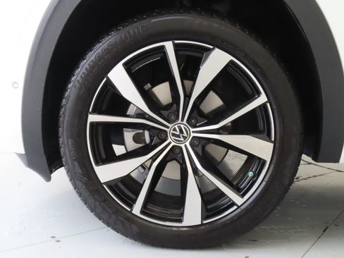 New 2026 Volkswagen Atlas SEL Premium R-Line AWD/4WD image 28