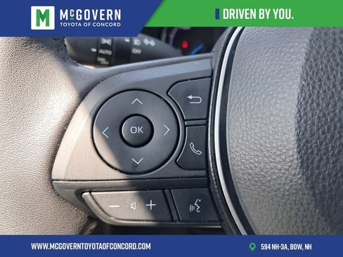 Used 2022 Toyota RAV4 Limited AWD/4WD image 21