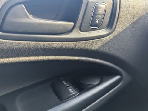 Used 2022 Ford Transit Connect XL image 29