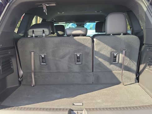 Used 2024 GMC Acadia AT4 image 16