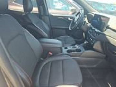 Used 2024 Ford Escape ST-Line Select w/ Tech Pack #1 AWD/4WD image 4